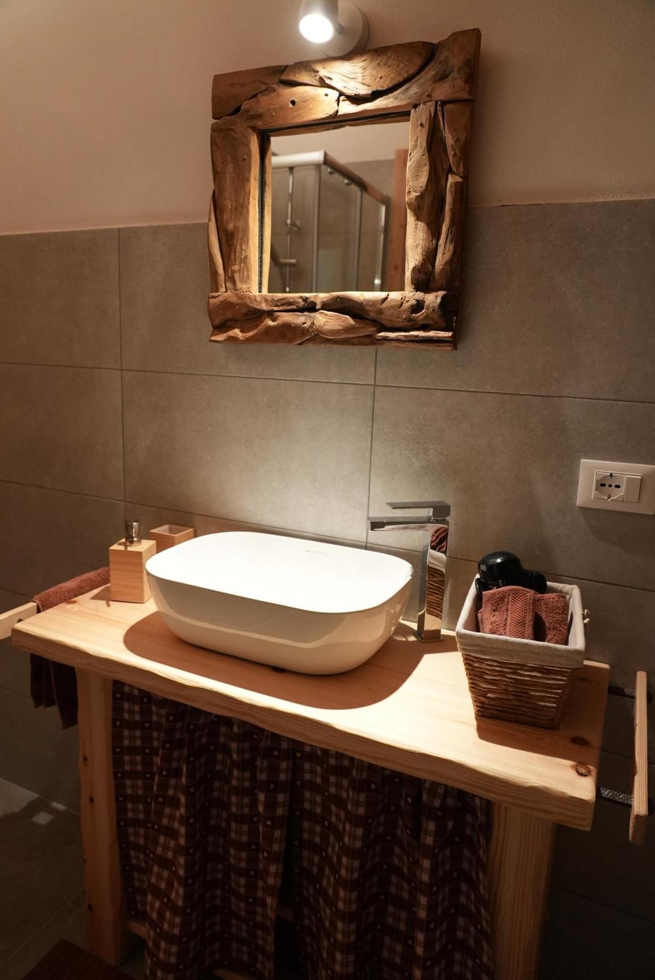 Raveo Chalet Navauce מראה חיצוני תמונה