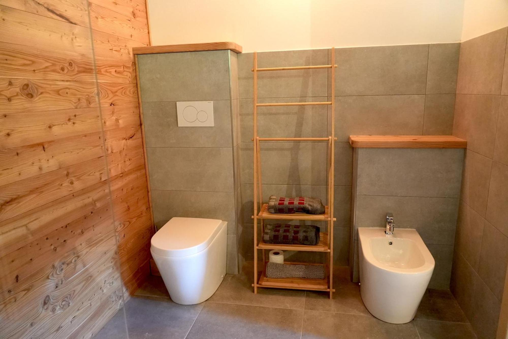 Raveo Chalet Navauce מראה חיצוני תמונה