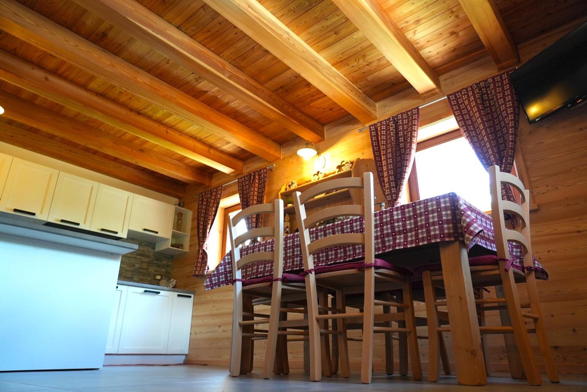 Raveo Chalet Navauce מראה חיצוני תמונה
